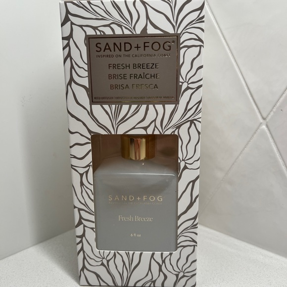 Sand + Fog Fresh Breeze Reed Diffuser - Picture 1 of 4